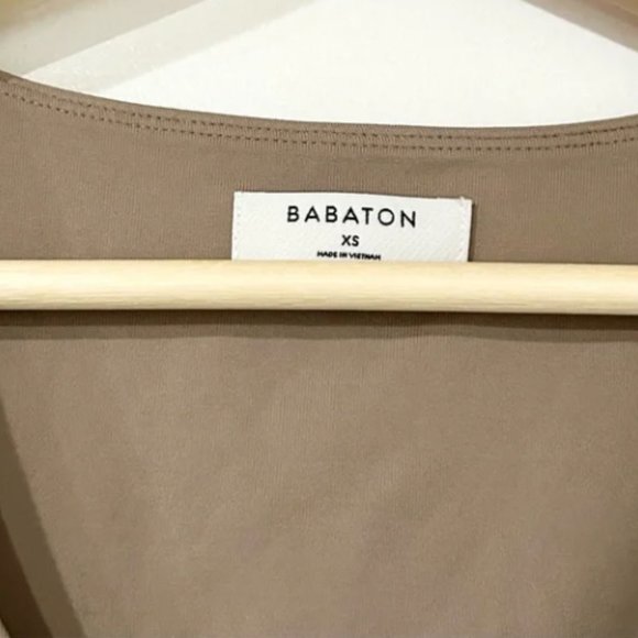 Aritzia Babaton Contour Scoopneck Bodysuit in Deep Taupe XS - Picture 5 of 6